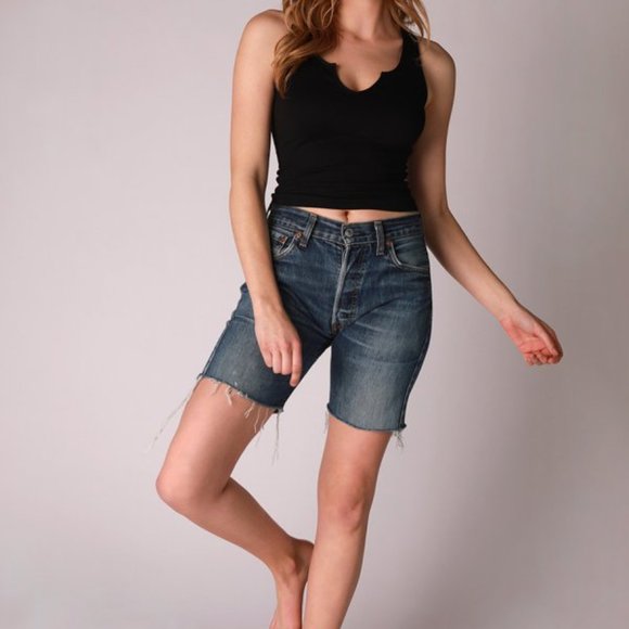 NEW Black Body Contouring Ribbed V Notch Detailing - Picture 5 of 5